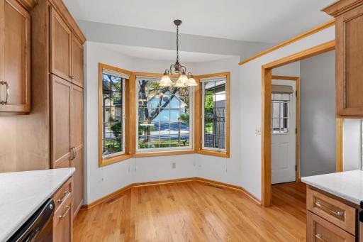 8395 Rosewood Drive, Chanhassen, MN 55317