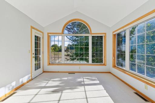 8395 Rosewood Drive, Chanhassen, MN 55317