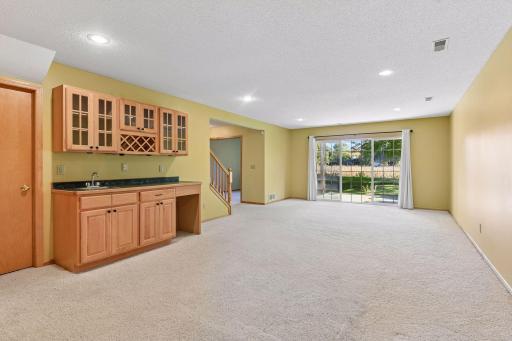 8395 Rosewood Drive, Chanhassen, MN 55317
