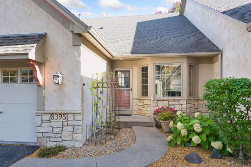 8395 Rosewood Drive, Chanhassen, MN 55317