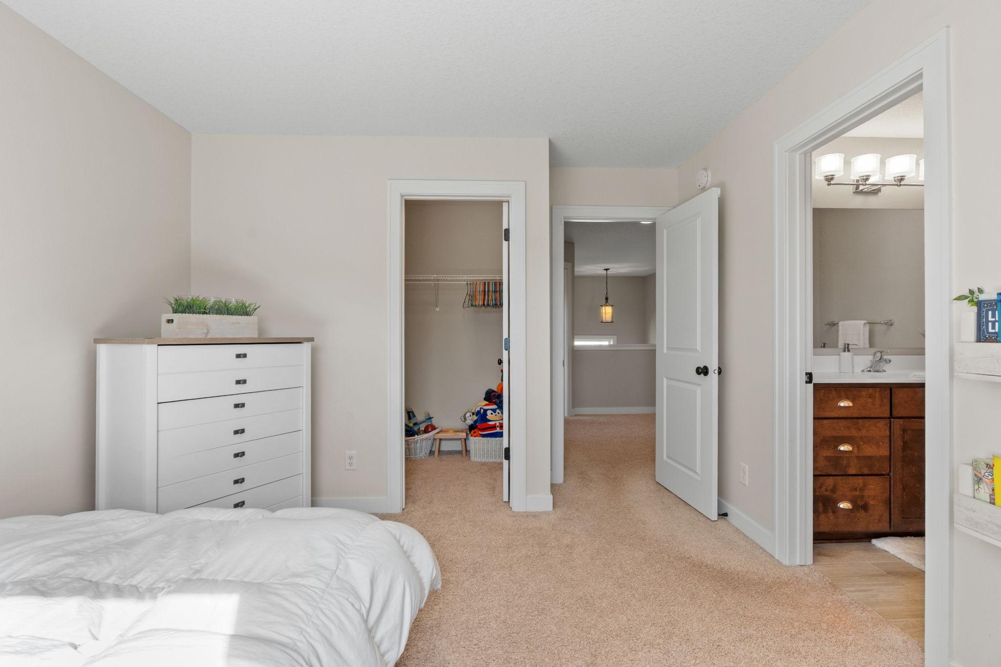 91-web-or-mls-16513 Duluth Trl-81.jpg