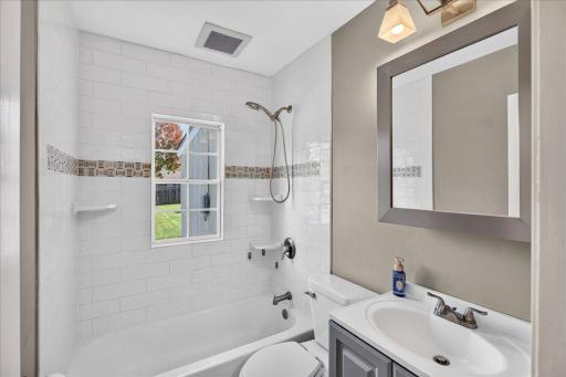 9913 2nd Avenue S, Bloomington, MN 55420