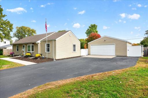 9913 2nd Avenue S, Bloomington, MN 55420