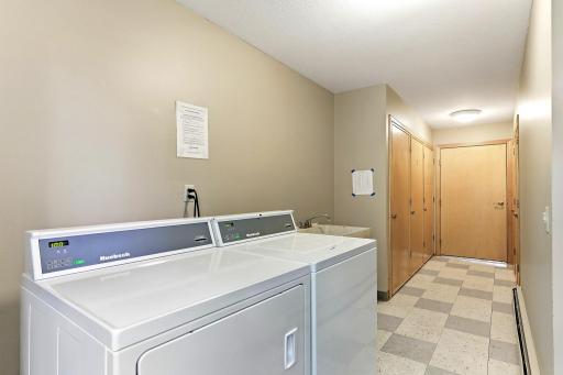 7-web-or-mls-4412-Cedar-Lake-Rd-S-3-07.jpg
