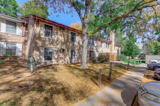 3-web-or-mls-4412-Cedar-Lake-Rd-S-3-03.jpg