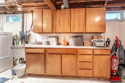 412 E Everett Avenue, Fergus Falls, MN 56537