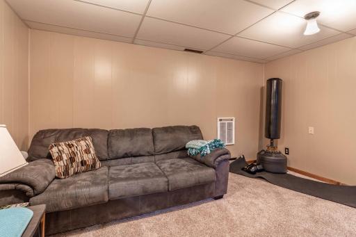 412 E Everett Avenue, Fergus Falls, MN 56537