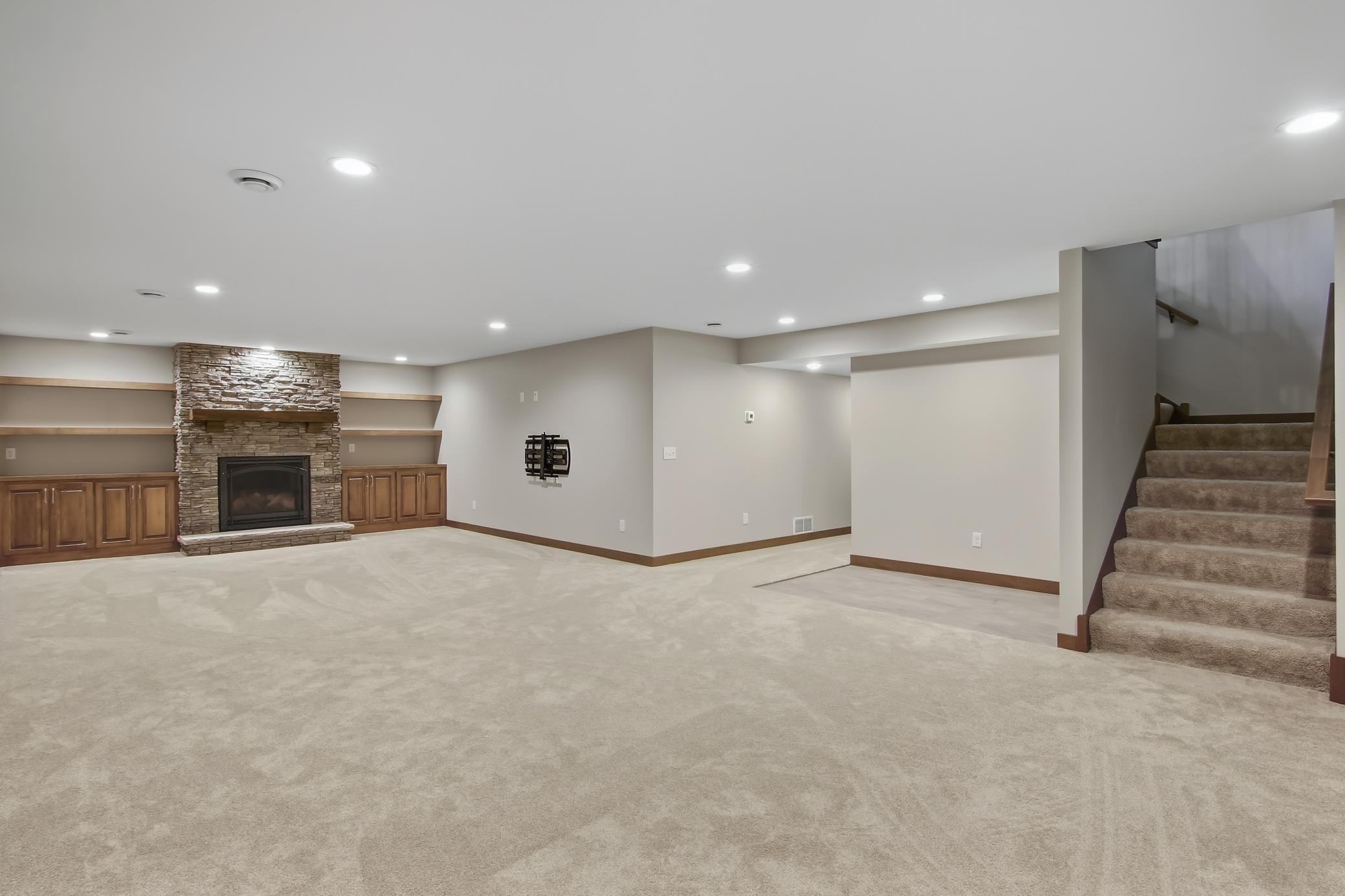 13-LowerLivingRoom-1-jpg.jpg