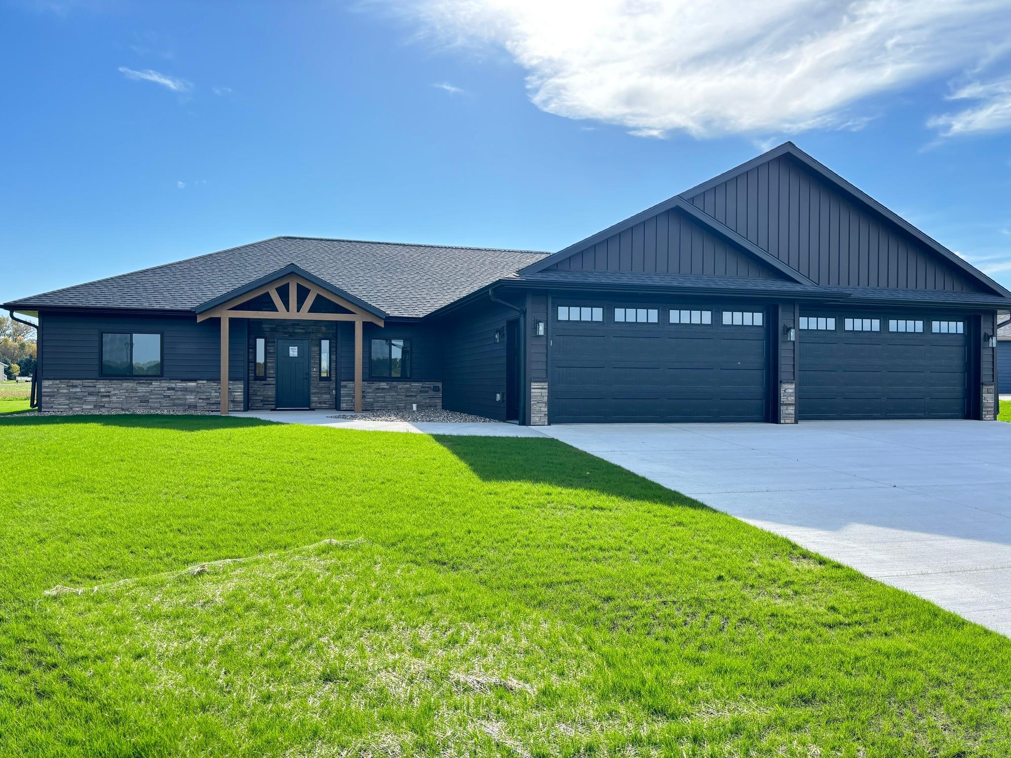 Property photo for 407 Halfaday Drive, Sauk Centre, MN 56378