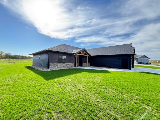 407 Halfaday Drive, Sauk Centre, MN 56378