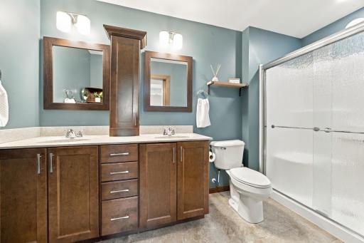 413 38th Avenue E, West Fargo, ND 58078
