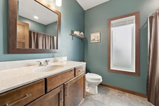 413 38th Avenue E, West Fargo, ND 58078