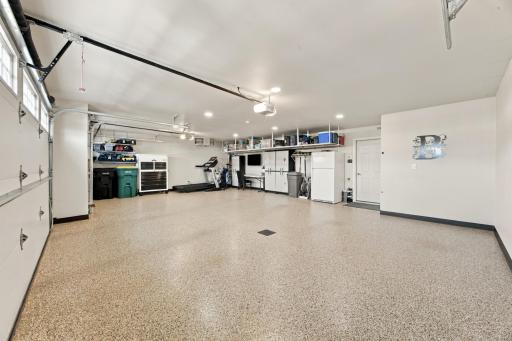 413 38th Avenue E, West Fargo, ND 58078