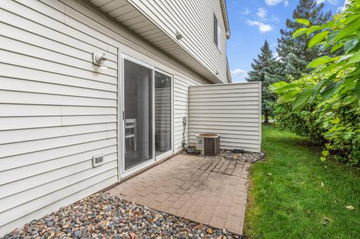 895 Ferdinand Drive, Shakopee, MN 55379