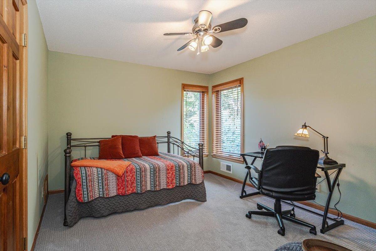 29-Bedroom 1.jpg