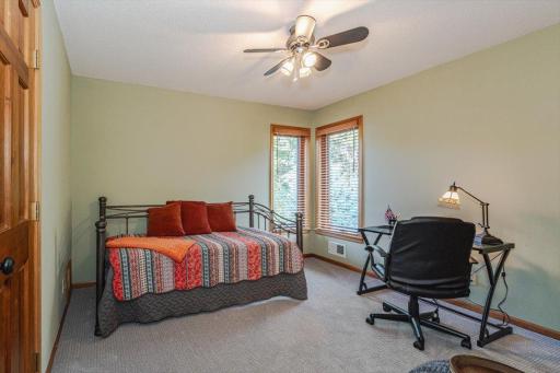 12061 Gantry Court, Apple Valley, MN 55124