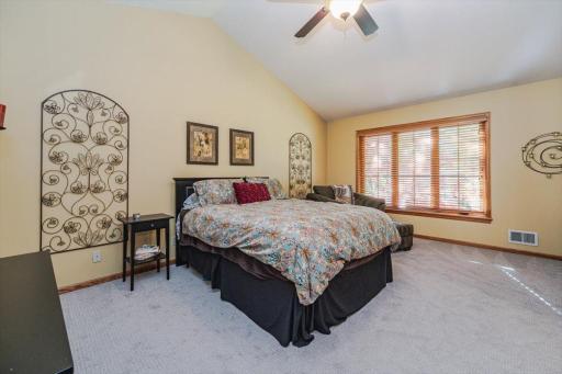 12061 Gantry Court, Apple Valley, MN 55124