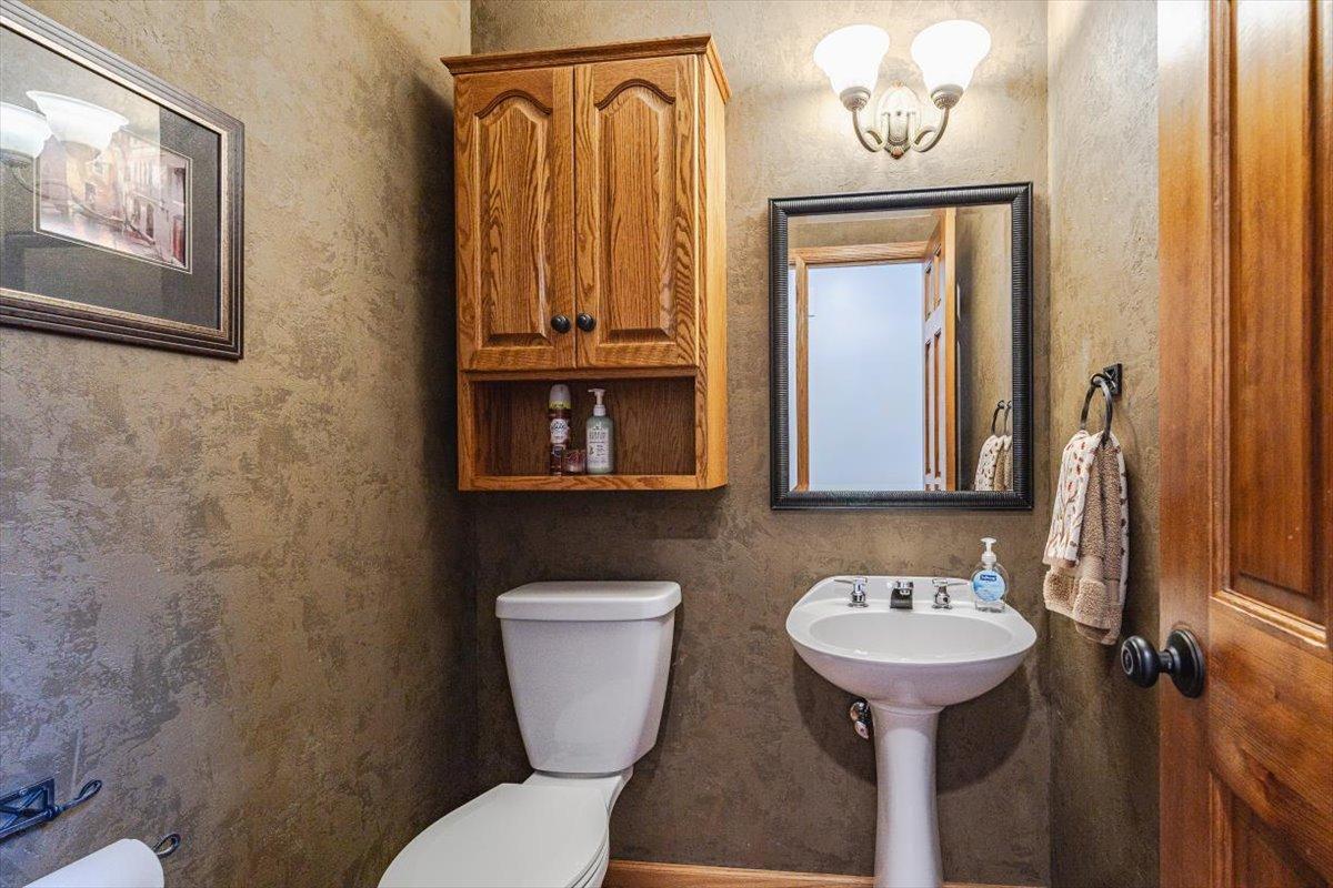 11-Half Bath.jpg