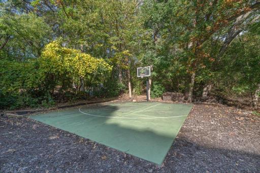 12061 Gantry Court, Apple Valley, MN 55124