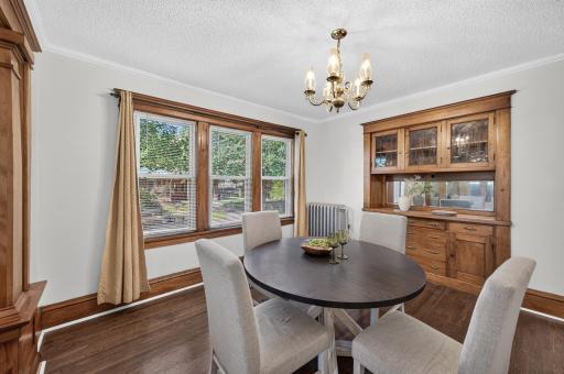 979 Saint Anthony Avenue, Saint Paul, MN 55104