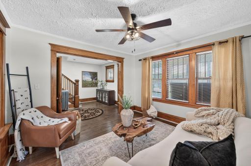 979 Saint Anthony Avenue, Saint Paul, MN 55104
