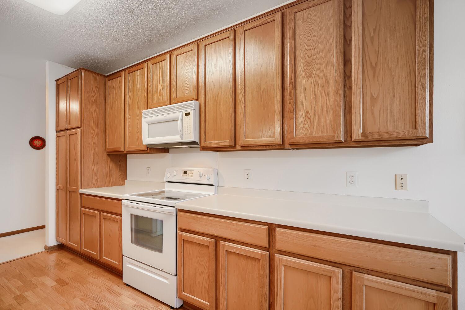 Great Counter Space