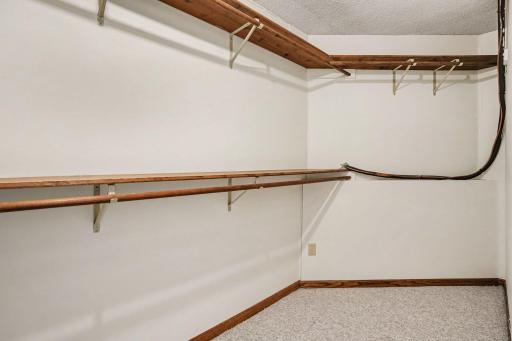 1528 Briarknoll Drive, New Brighton, MN 55112