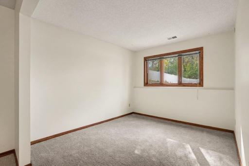 1528 Briarknoll Drive, New Brighton, MN 55112