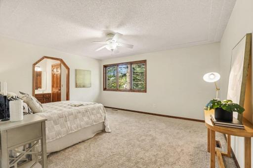 1528 Briarknoll Drive, New Brighton, MN 55112