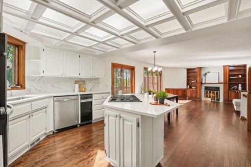 1528 Briarknoll Drive, New Brighton, MN 55112