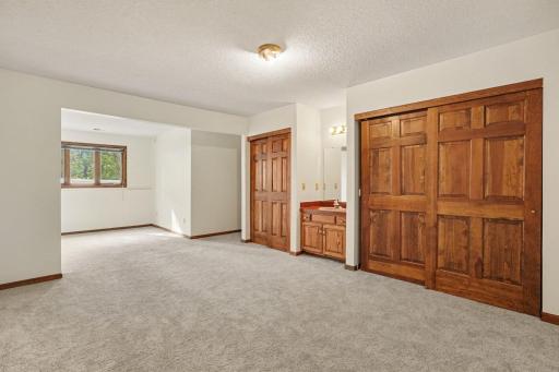 1528 Briarknoll Drive, New Brighton, MN 55112