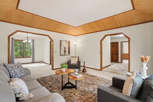 1528 Briarknoll Drive, New Brighton, MN 55112