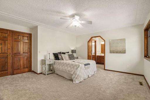 1528 Briarknoll Drive, New Brighton, MN 55112