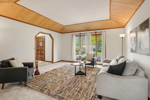 1528 Briarknoll Drive, New Brighton, MN 55112