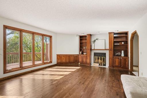 1528 Briarknoll Drive, New Brighton, MN 55112