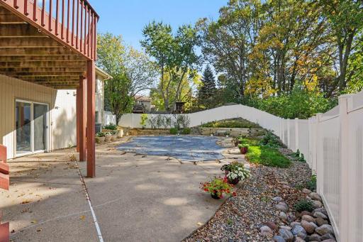 1528 Briarknoll Drive, New Brighton, MN 55112