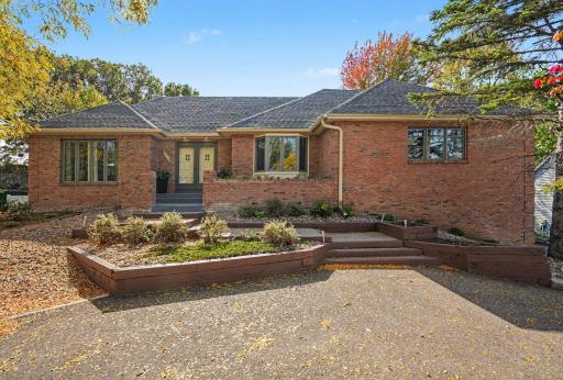 1528 Briarknoll Drive, New Brighton, MN 55112