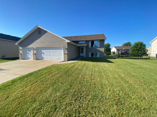 Single Family Split Entry Home On Quiet Street