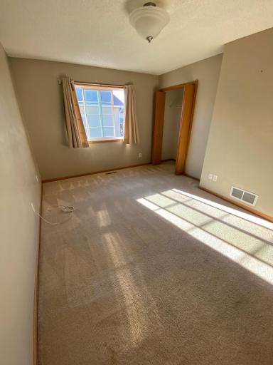 609 Dogwood Street NE, Lonsdale, MN 55046