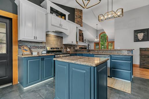 4201 104th Avenue NE, Spicer, MN 56288