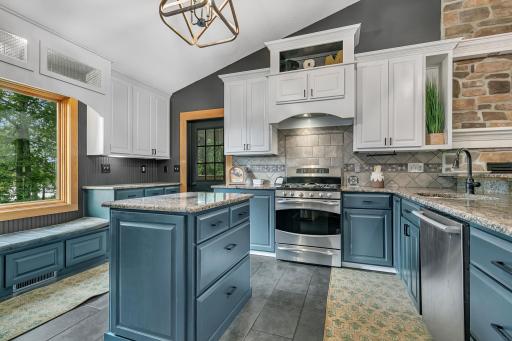 4201 104th Avenue NE, Spicer, MN 56288