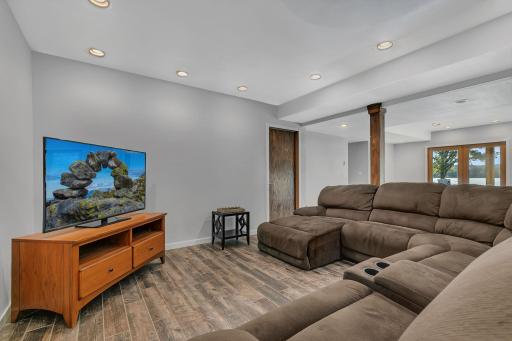 4201 104th Avenue NE, Spicer, MN 56288