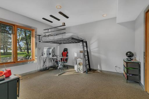 4201 104th Avenue NE, Spicer, MN 56288
