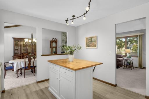 6624 Edgemont Boulevard N, Brooklyn Park, MN 55428