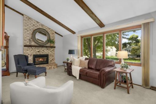6624 Edgemont Boulevard N, Brooklyn Park, MN 55428