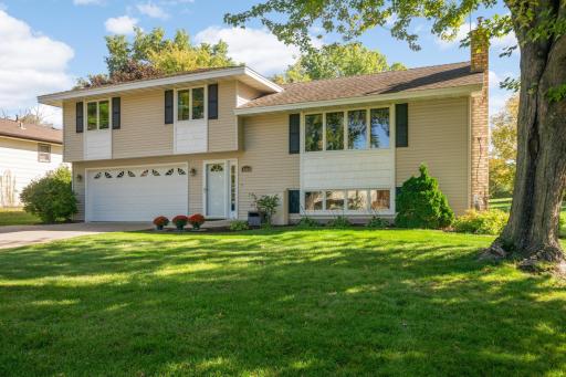 6624 Edgemont Boulevard N, Brooklyn Park, MN 55428
