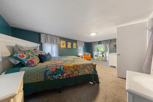1229 1st Avenue NE, Faribault, MN 55021