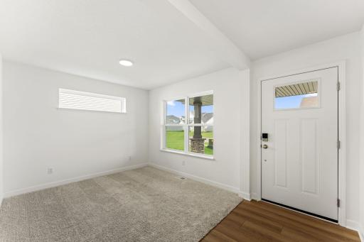 Residents can freely transform this flex space to fit their needs. Itâs equally great as a media zone, a quiet office to concentrate on work or a sitting room.