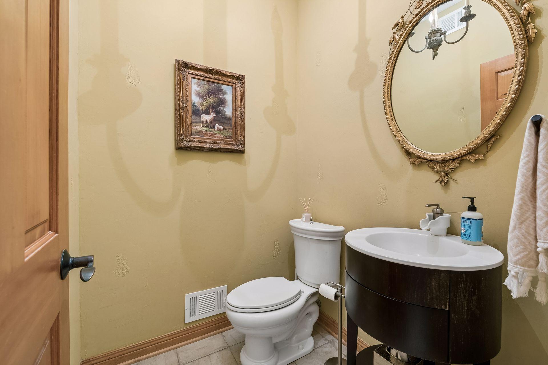 Elegant half bath