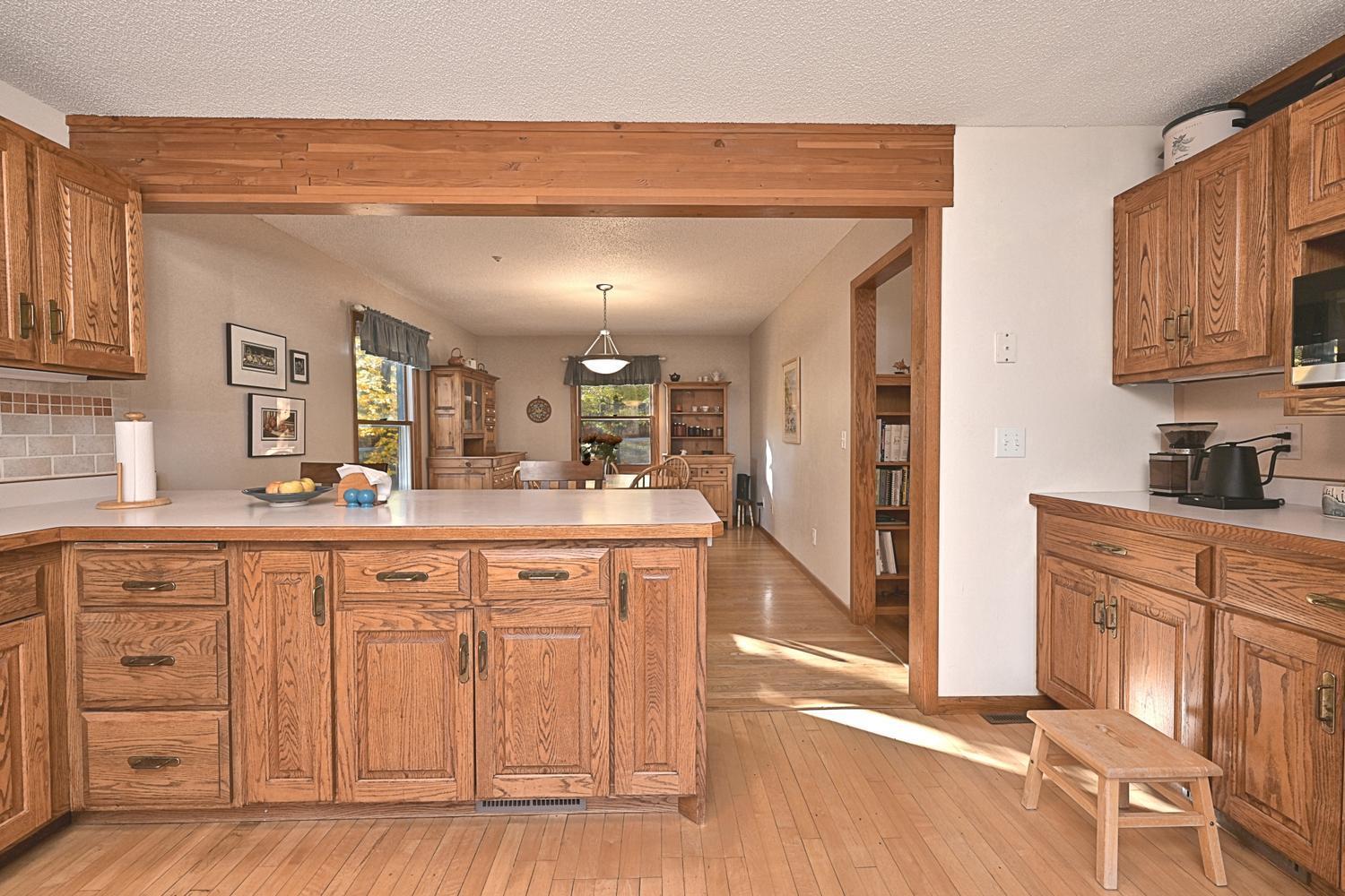 Kitchen Bar to Dining Room